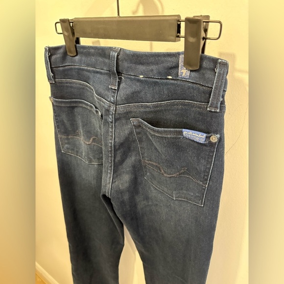 LIKE NEW- 7 for all mankind- KIMMIE STRAIGHT LEG JEANS - Picture 9 of 9